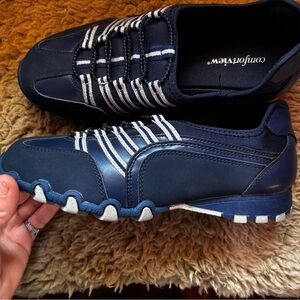 Comfortview Woman's Navy Casual Shoes